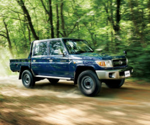 Toyota Land Cruiser J7 