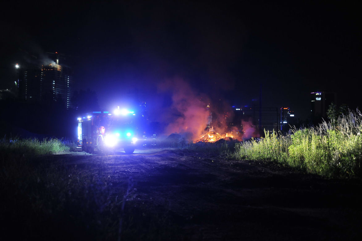 Nocny pożar przy ulicy Kolejowej