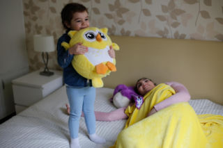 Dziecko jest marudne i ciągle woła 'mamo, patrz'? Może poświęcasz mu za mało czasu