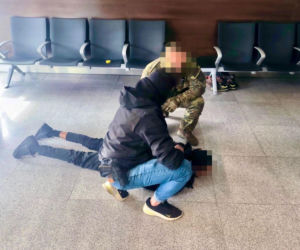 Napadli na Norwega w centrum Gdańska, grozili mu nożem i zmusili do wypłaty pieniędzy z bankomatu