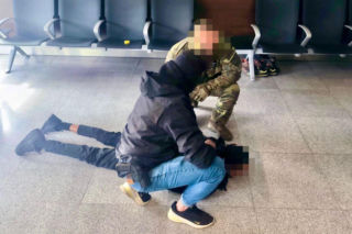 Napadli na Norwega w centrum Gdańska, grozili mu nożem i zmusili do wypłaty pieniędzy z bankomatu