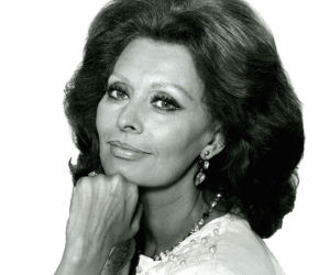 Wczoraj, dziś, jutro (na zdjęciu Sofia Loren)