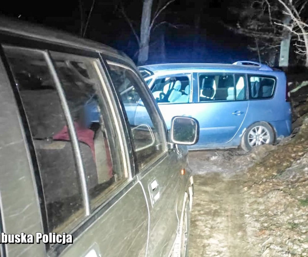 Policjanci ze Świebodzina podczas jednej interwencji zatrzymali dwóch pijanych kierowców