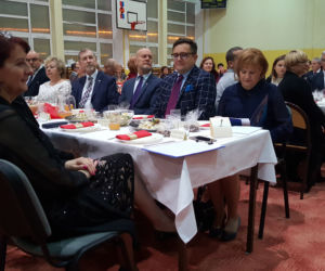 Dytektorzy bydgoskich szkół spotkali się przy wigilijnym stole. Życzyli sobie spokoju i godnych warunów pracy [ZDJĘCIA, AUDIO, WIDEO]
