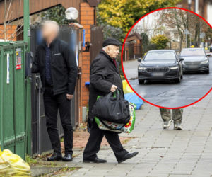 Kaczyński wyszedł z domu brata ciotecznego ze sportową torbą i kolorową siatą. Wiemy, co było w środku! 