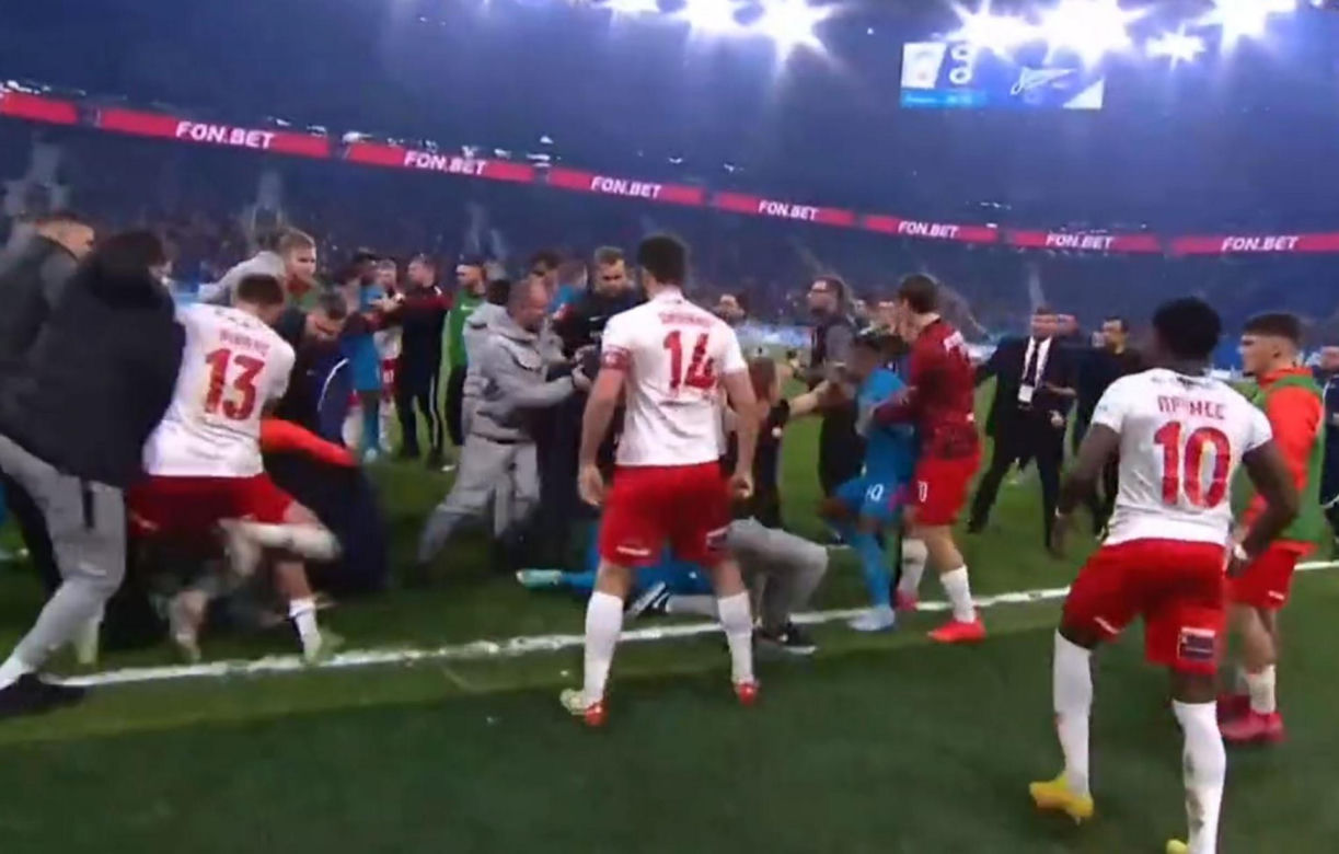 Maciej Rybus wziął udział w bijatyce podczas meczu
