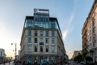 Historyczny biurowiec przy placu Zbawiciela sprzedany. W przyszłości biura mogą zamienić się w mieszkania