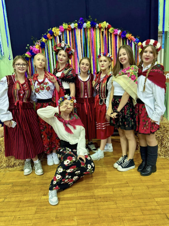 Prawdziwe Polskie Wesele w 2 LO w Starachowicach
