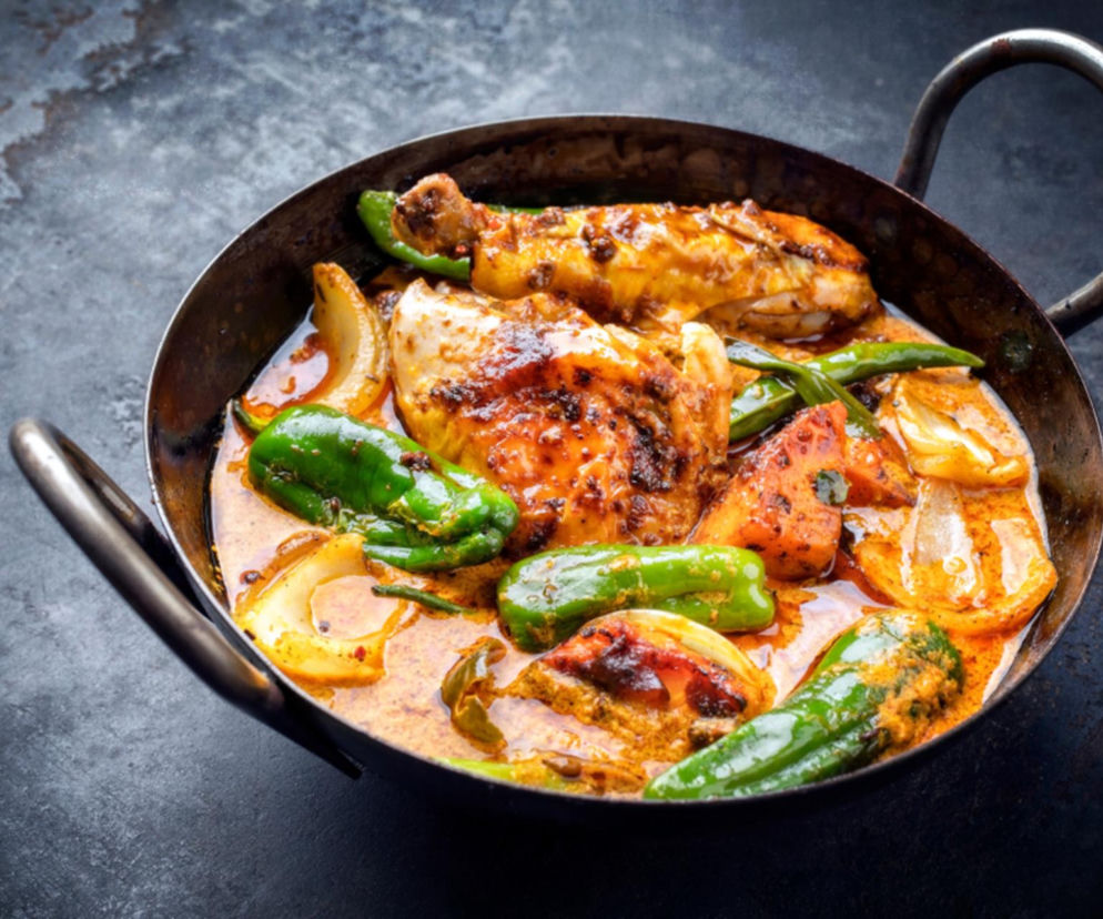 Egzotyczny obiad bez wysiłku. Kurczak kokosowy z batatami Cię zachwyci