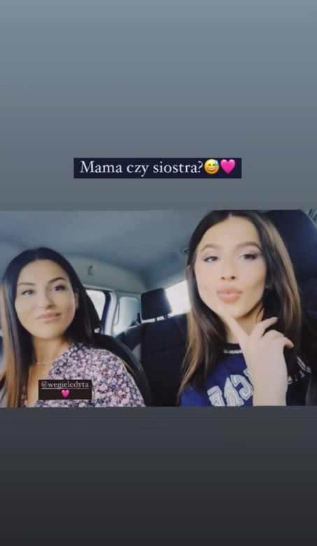 Roksana Węgiel z mamą Edytą