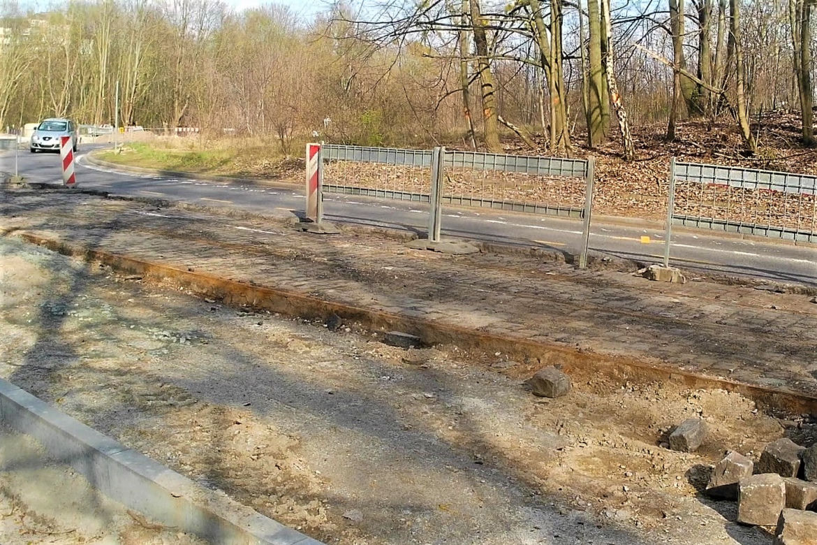 Pozostałości po trasie tramwajowej w "dolinie śmierci"