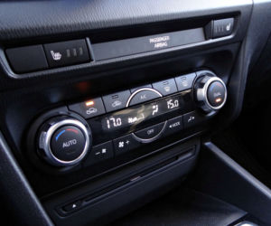 nowa Mazda 3