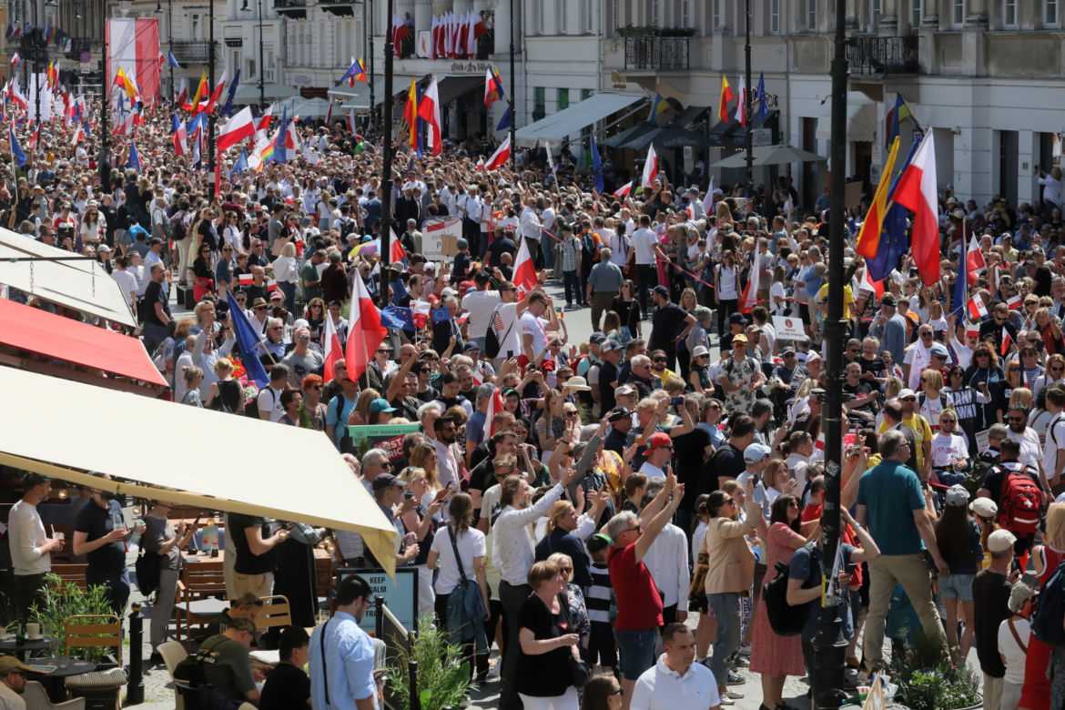 Marsz 4 czerwca w Warszawie - tłumy na ulicach stolicy!