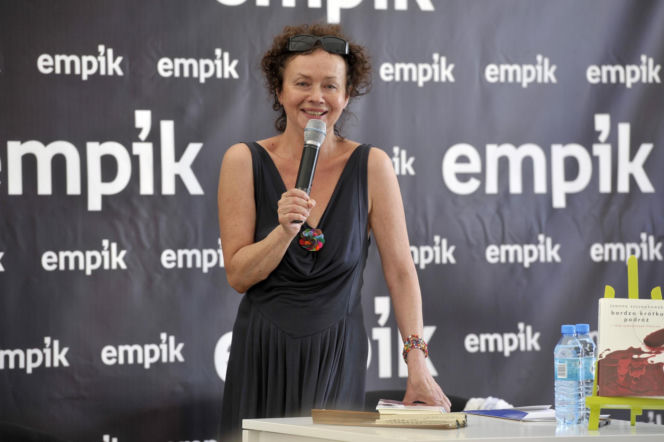 Pamiętacie jej debiut w "Czterdziestolatku"? Tak przez dekady zmieniała się Joanna Szczepkowska