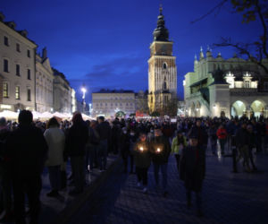 Ani jednej więcej. Kolejny dzień protestów. Ulicami Krakowa przeszedł tłum ludzi [ZDJĘCIA]