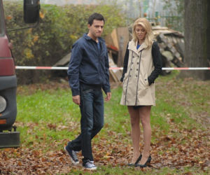 Pierwsza miłość. Mikser (Błażej Michalski), Jowita (Joanna Opozda)