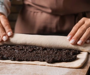 Jak przygotować najlepszą masę makową? Te dodatki gwarantują obłędny smak makowca