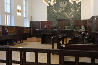 Surowsza kara dla przemytnika papierosów, który staranował blokadę drogową [AUDIO]