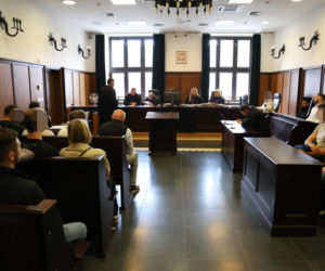 Skazał matkę na dożywocie cierpienia. Prokurator chce 25 lat więzienia dla Dawida M. Zabóstwo na Nowym Świecie