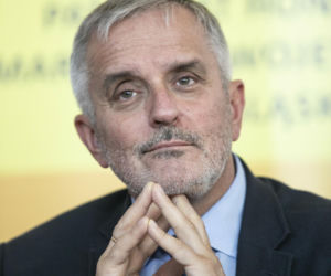 Roman Szełemej, nie był na urlopie dostał 165 tys