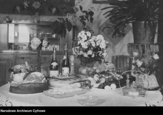 To danie było hitem PRL. Dziś przy wielkanocnym stole wywołałoby wymioty