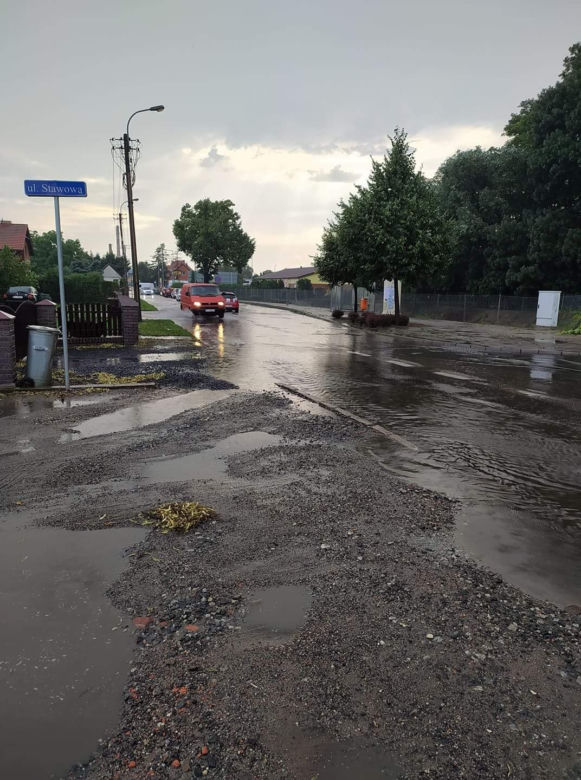 ​Osiedle Gronowo pod wodą po oberwaniu chmury