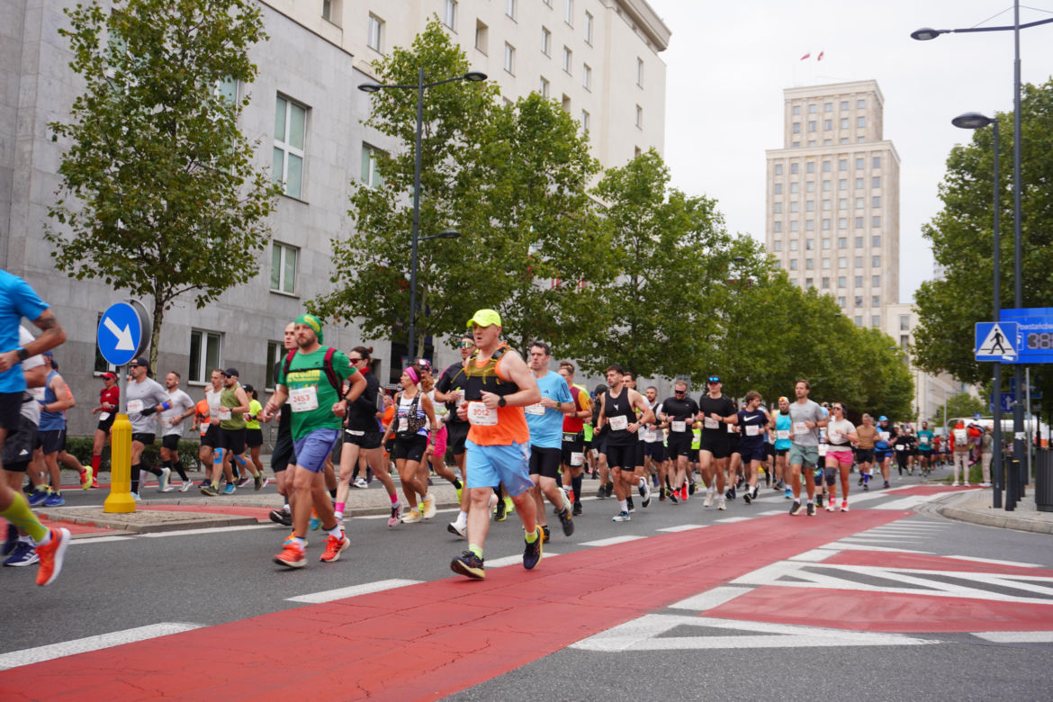 Uczestnicy Maratonu Warszawskiego 2025