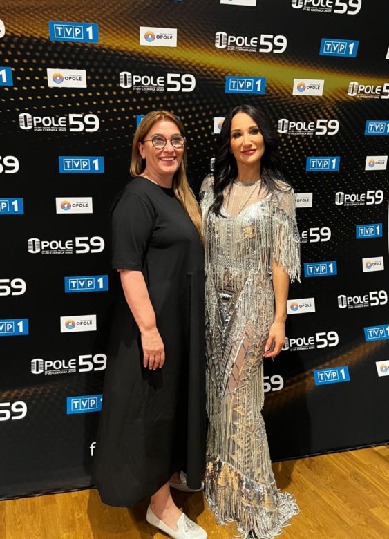Europosłanka Beata Mazurek  wybrała się na festiwal do Opola