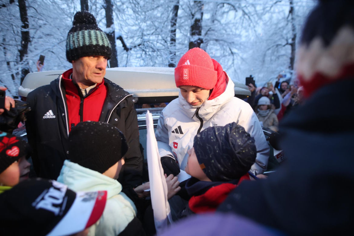 Kacper Tomasiak powitany po IO w rodzinnych stronach