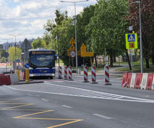 Tak się teraz jeździ na osiedlu Leśnym w Bydgoszczy. Nowa organizacja ruchu na ul. Sułkowskiego!