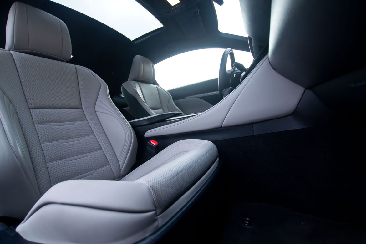 Lexus RC 300h F Sport
