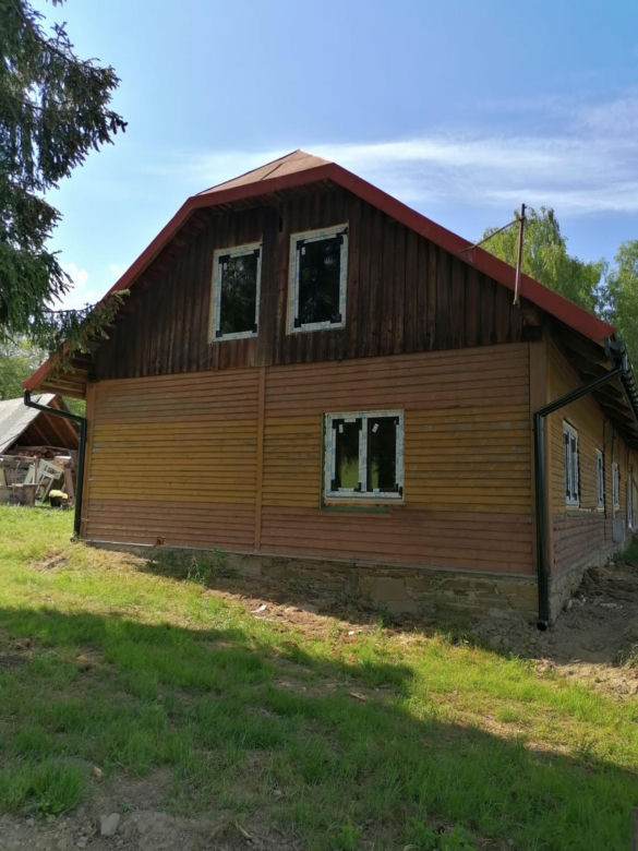 Remont chyży łemkowskiej w Hańczowej