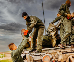 Zawiszacy za sterami legendy. Nowi kierowcy czołgów PT-91 w 15. Brygadzie