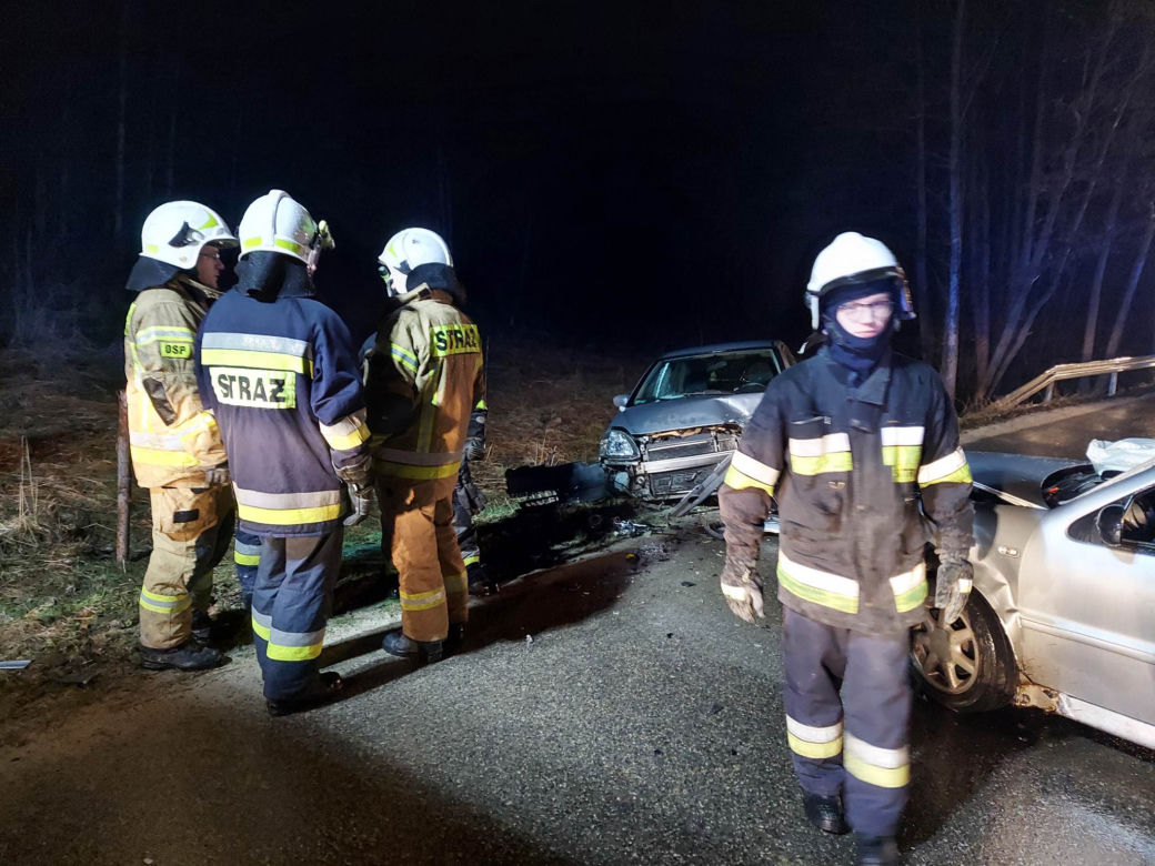 Groźny wypadek w Rudzie! Są osoby poszkodowane, droga jest zablokowana