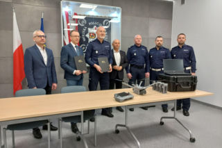 Strzeżcie się kierowcy! Komenda Miejska Policji w Lesznie dostała drona