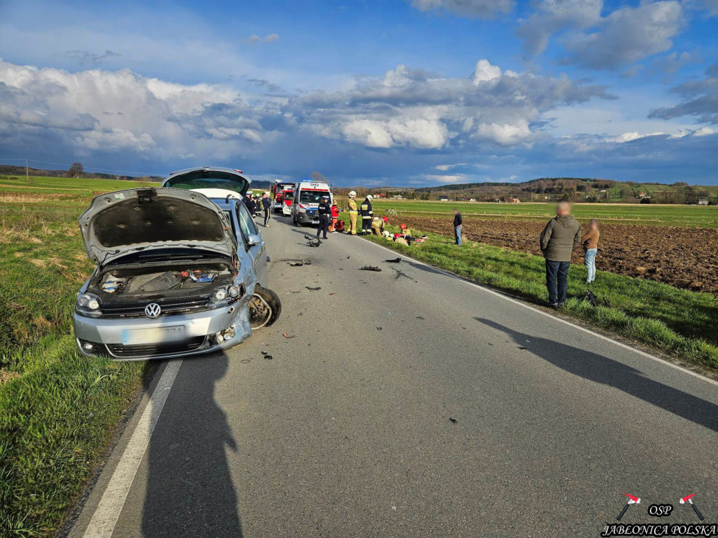 Jabłonica Polska. Wypadek motocyklisty [GALERIA]