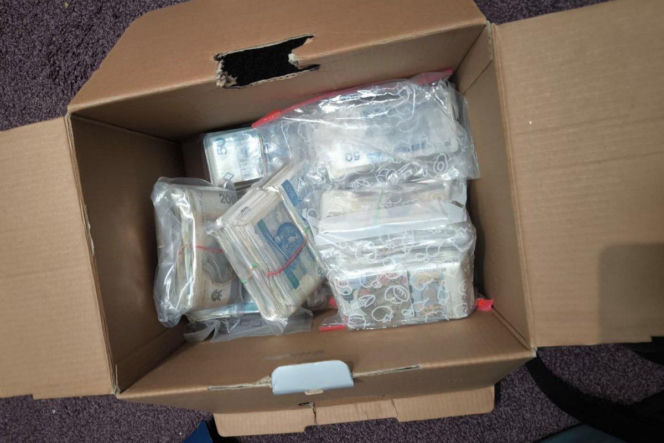 21-latek w Bydgoszczy wpadł. Niewiarygodne, co znalazła przy nim policja. Waga zwariowała