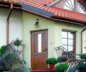Ciepłe i ładne drzwi wejściowe