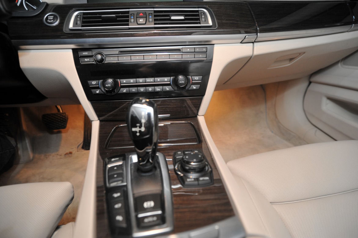 BMW serii 7 prezesa Amber Gold zlicytowane za 319 tys. zł
