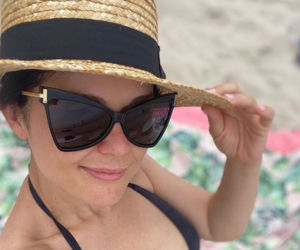 M jak miłość. Seksowna Kasia Cichopek bez makijażu świeci biustem na polskiej plaży. Zrobiła furorę! - ZDJĘCIA