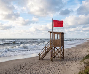 Sinice Niechorze. Czy w Niechorzu można się kąpać 24.08? Flaga, warunki pogodowe