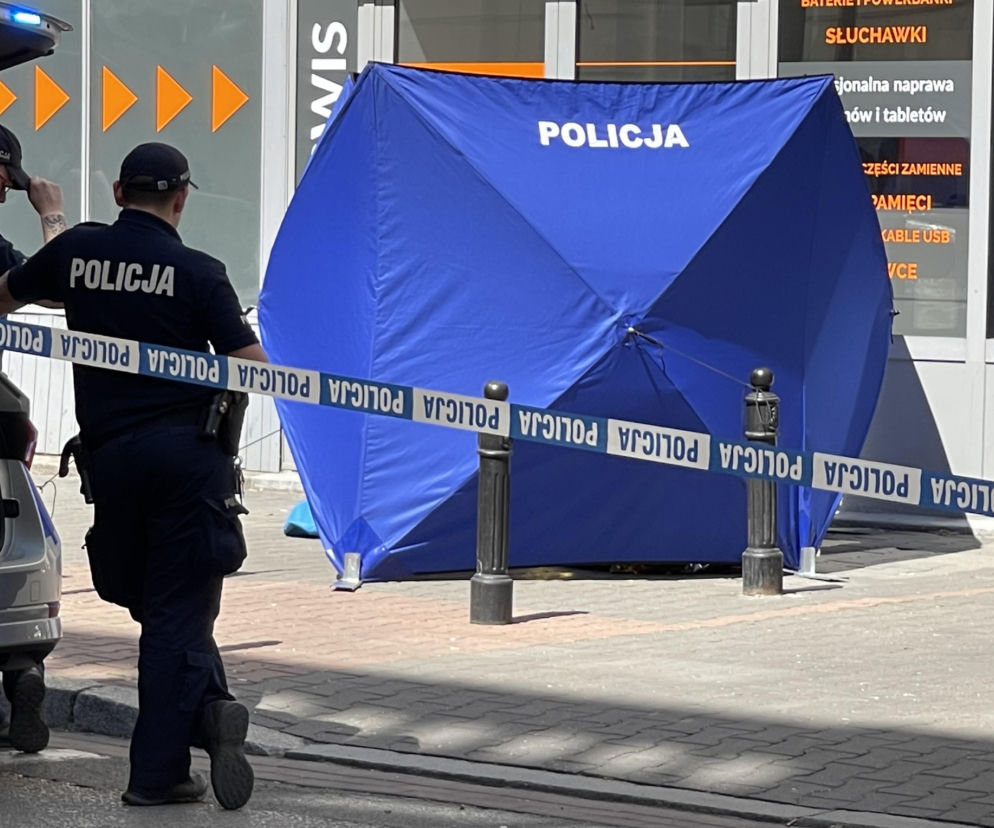 Tragedia w samym centrum Warszawy. Kobieta skoczyła z 9. piętra. Nie żyje