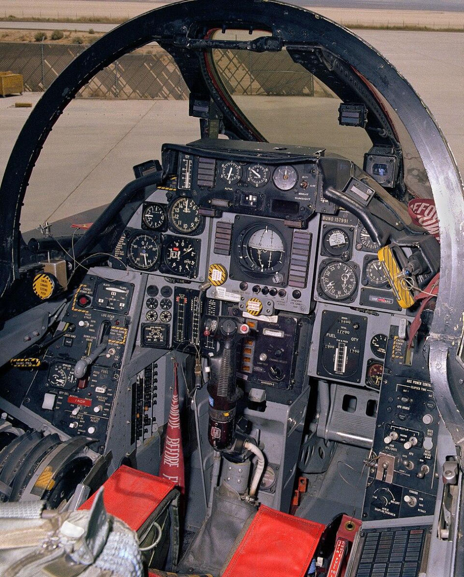 Koniec legendy F-14 Tomcat w Iranie? Zdjęcia satelitarne potwierdzają zniszczenie „perskich kotów”