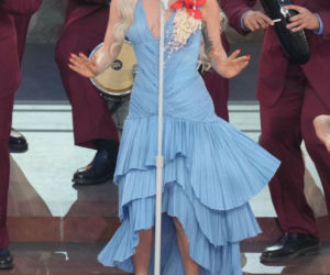 Halftime show na Super Bowl 2026: Bad Bunny, Lady Gaga, Pedro Pascal, Cardi B, John Bon Jovi i smaczki polityczne