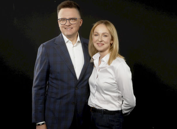 Szymon Hołownia "bardzo chce wyjechać" z Polski. Nawrocki i Sikorski mają być "za"!
