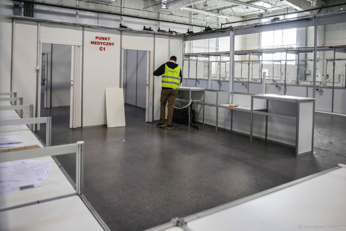 SZPITAL TYMCZASOWY w Targach Lublin. Zdjęcia z 26.11.2020 r.