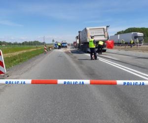 Tragiczny wypadek w Niewieścinie. Zginęły cztery osoby. Zdjęcia z miejsca zdarzenia