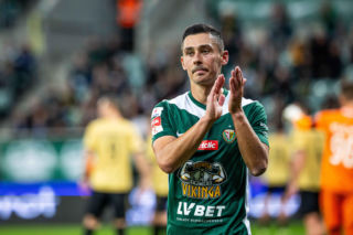 Piłkarze Śląska Wrocław pobici przed nocnym klubem! Szpital, złamana żuchwa i po sezonie?! To była napaść