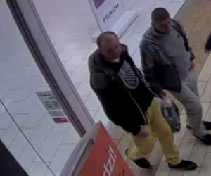 Gliwice: Są podejrzani o kradzież drogiego zegarka. Rozpoznajesz ich? ZDJĘCIA