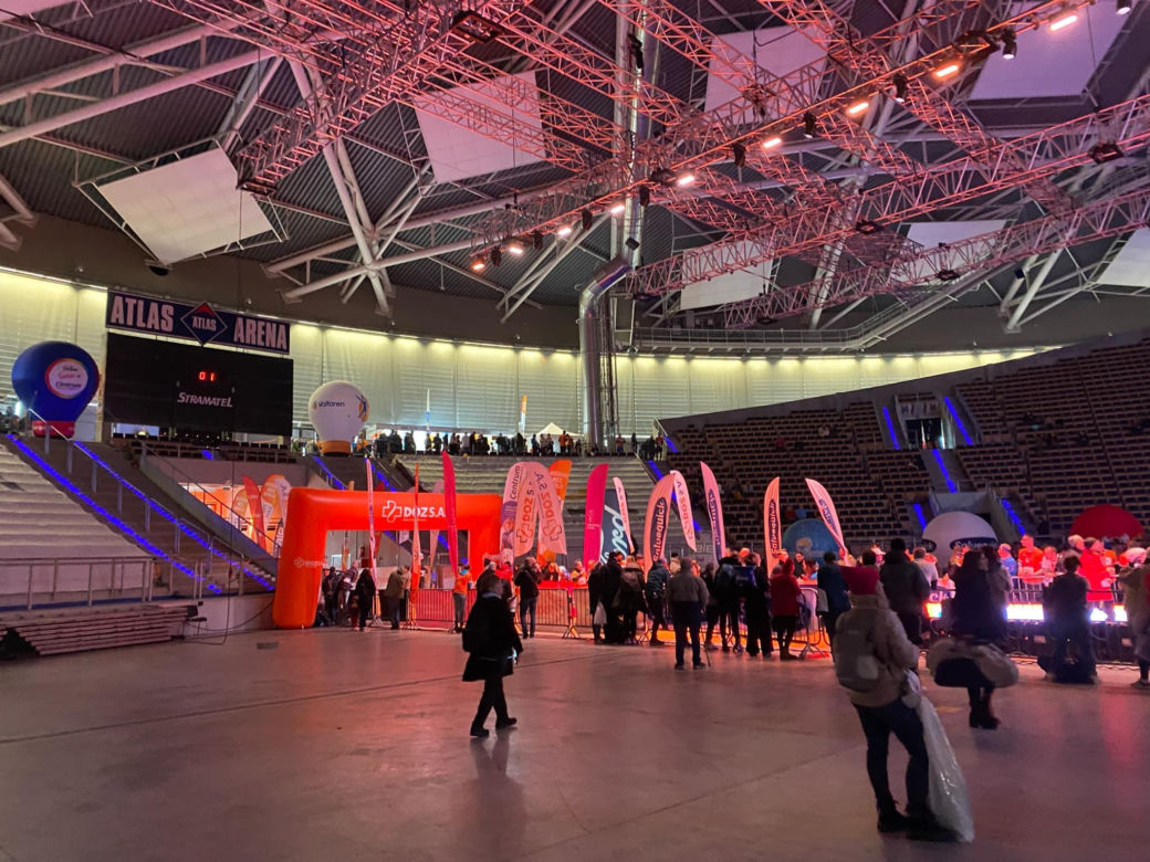 DOZ Maraton Łódź 2025. Biegacze opanowali Łódź. Kto wygrał najważniejszy bieg?